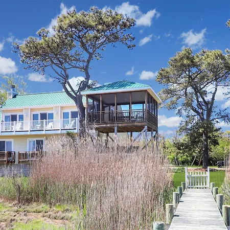 Heron'S Cove On Salt Meadow - Pet Friendly, Waterfront Home!